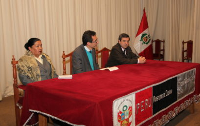 Conferencia de Agustín Azkarate en Cuzco (Perú)